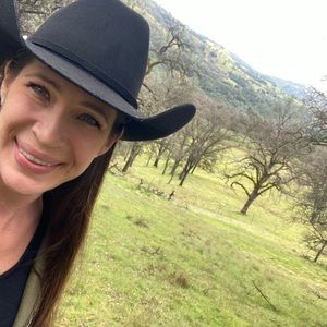 Meet your Posher, Christy